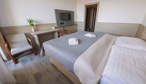 Superior Room, Multiple Beds, Valley View
