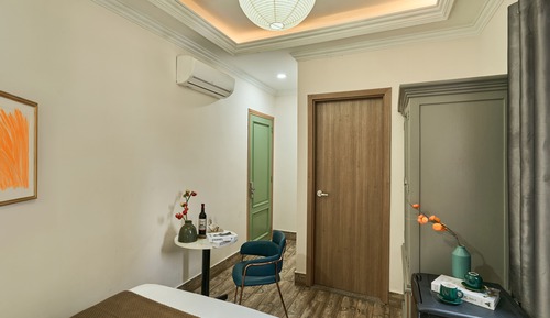 Standard Room, 1 Queen Bed, Non Smoking, City View