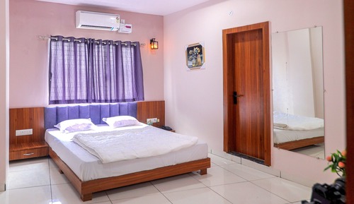 Super Deluxe Room