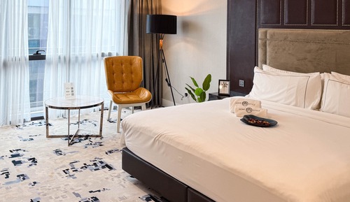 Executive Deluxe City View (Platinum Suite 2)