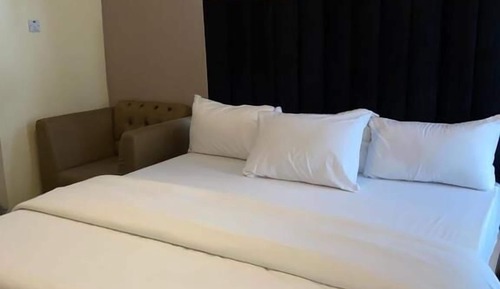 Deluxe Room, Balcony, City View