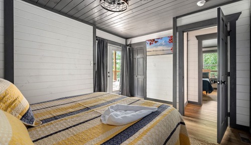 Luxury Cabin, Mountain View