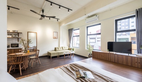 Deluxe Studio, City View