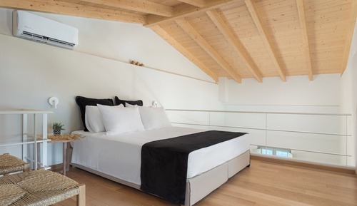 Exclusive Room