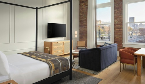 Suite, 1 King Bed with Sofa bed, Non Smoking