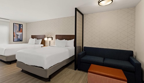 Suite, 1 Queen Bed, Non Smoking
