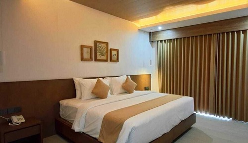 Deluxe Double or Twin Room, Balcony, Pool View