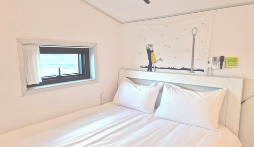 Romantic Duplex, 1 Bedroom, Private Bathroom, Ocean View