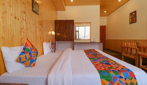 Superior Room, Balcony, Lake View