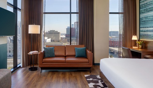 Deluxe Room, 1 King Bed with Sofa bed, Corner