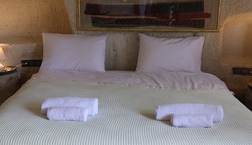 Honeymoon Room