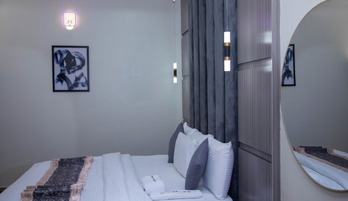 Deluxe Single Room, Pool View