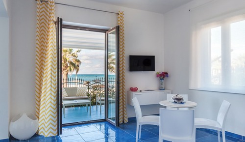 Deluxe Triple Room, Sea View