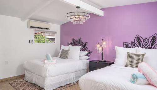 Studio Suite (The Kate Suite)