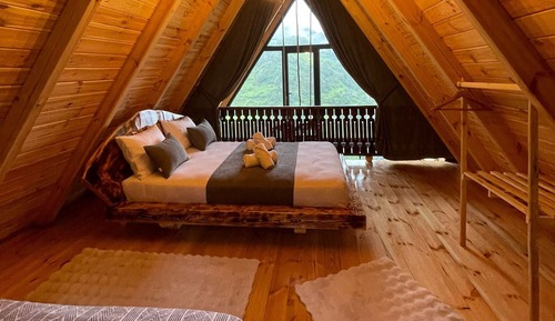 Business Bungalow, 1 Bedroom, Transfer Shower, River View