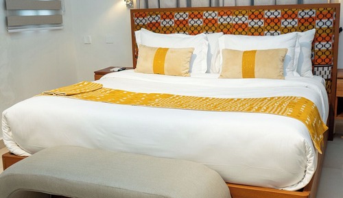 Executive Studio Suite