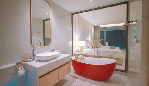 Pool Access Room