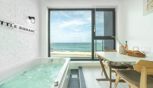 Basic Room, 1 Bedroom (Room201 Deep Purple(spa/oceanview))
