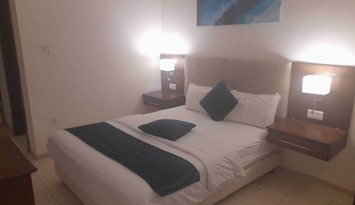 Junior Suite, City View