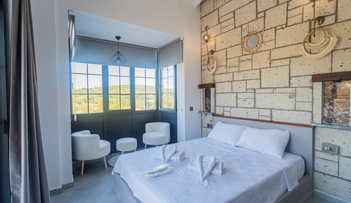 Deluxe Double Room, Balcony, Garden View