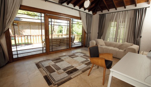 Executive Cottage