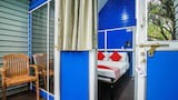 Basic Chalet, Balcony