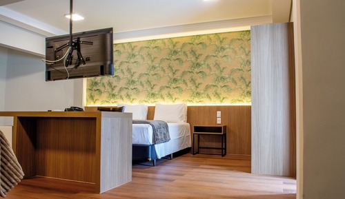 Deluxe Quadruple Room