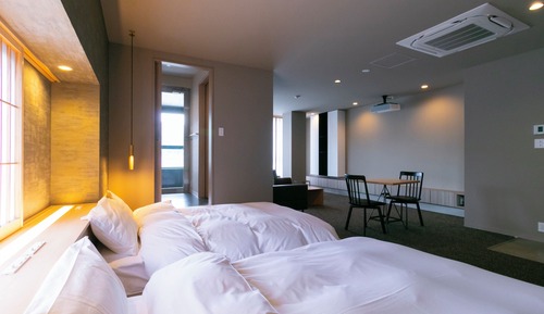 Premium Modern Japanese-Western-style twinRoom with Open-air Bath "Asatsuyu