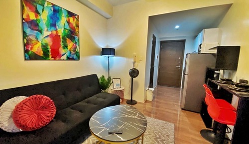 Panoramic Condo, Balcony, Partial Lake View