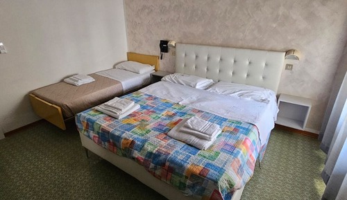 Basic Triple Room, Balcony, Beach View