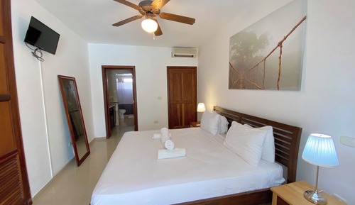 Deluxe Suite, Pool View