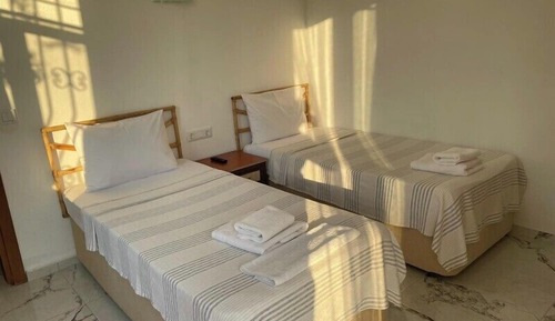 Economy Twin Room