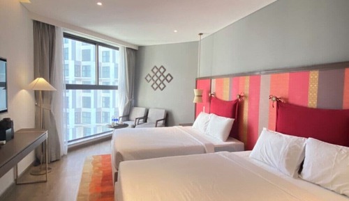 Family Quadruple Room, Pool View