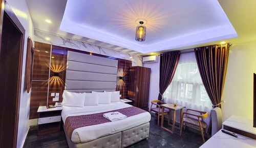 Royal Single Room