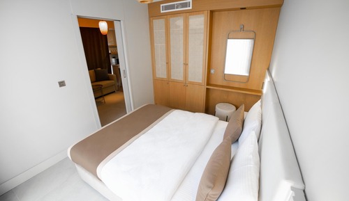 Deluxe Suite, Balcony