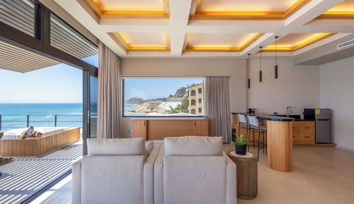 Panoramic Penthouse