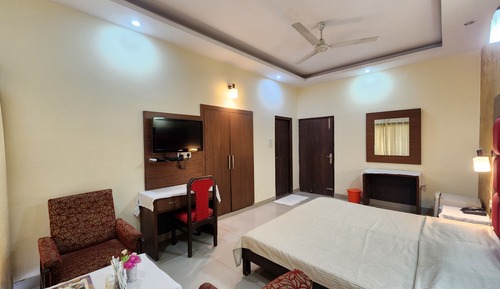 Deluxe Room, 1 King Bed