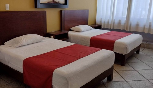 Comfort Room, Mountain View