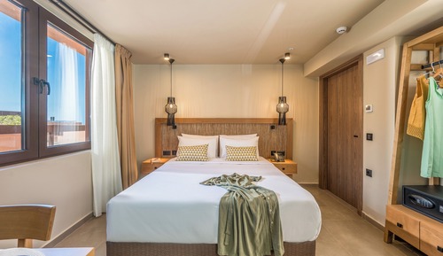 Economy Room
