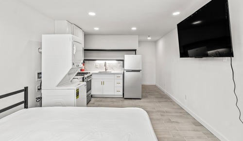 Studio Apartment #1