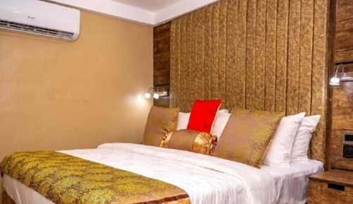 Executive Room, Park View
