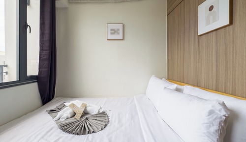 Basic Condo, 1 Queen Bed with Sofa bed, Kitchenette