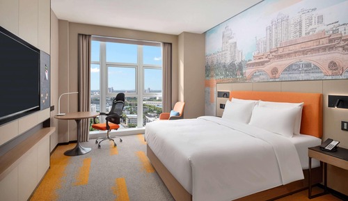 Deluxe Room, 1 King Bed, Non Smoking