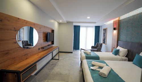 Standard Double or Twin Room, Pool View