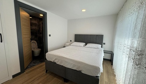 Deluxe Bungalow