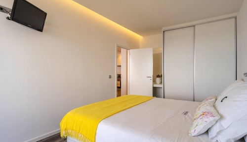 Apartment, Smoking