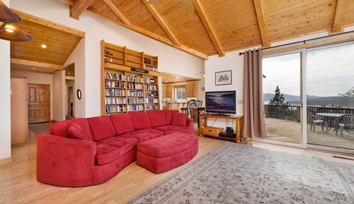 House, Multiple Beds, Patio, Mountain View (1524)