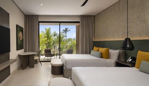 Room, 2 Queen Beds (Tropical View)