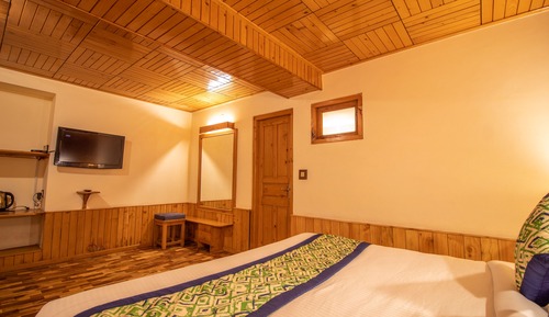 Deluxe Room, Garden View