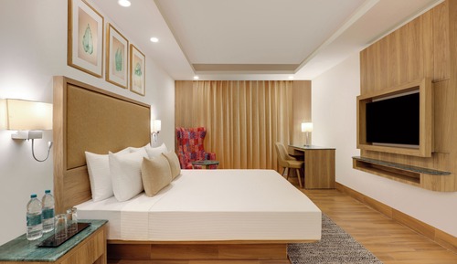 Deluxe King Room